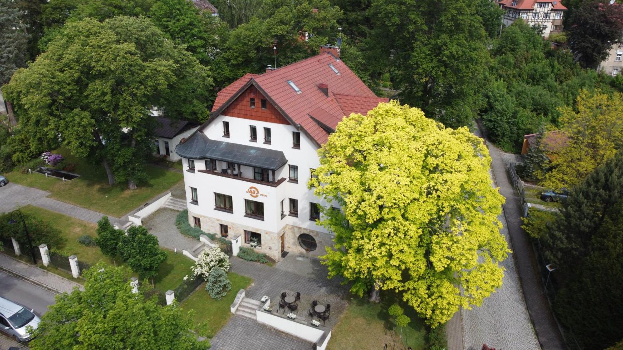 Hotel Jasny Dwór Polanica-Zdrój Exterior foto