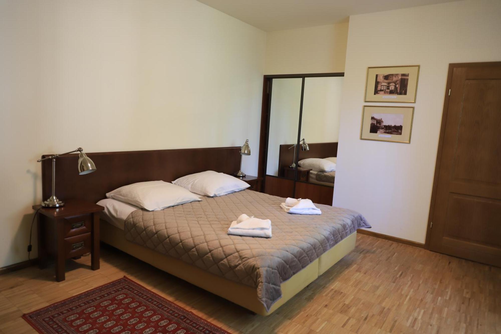 Hotel Jasny Dwór Polanica-Zdrój Exterior foto
